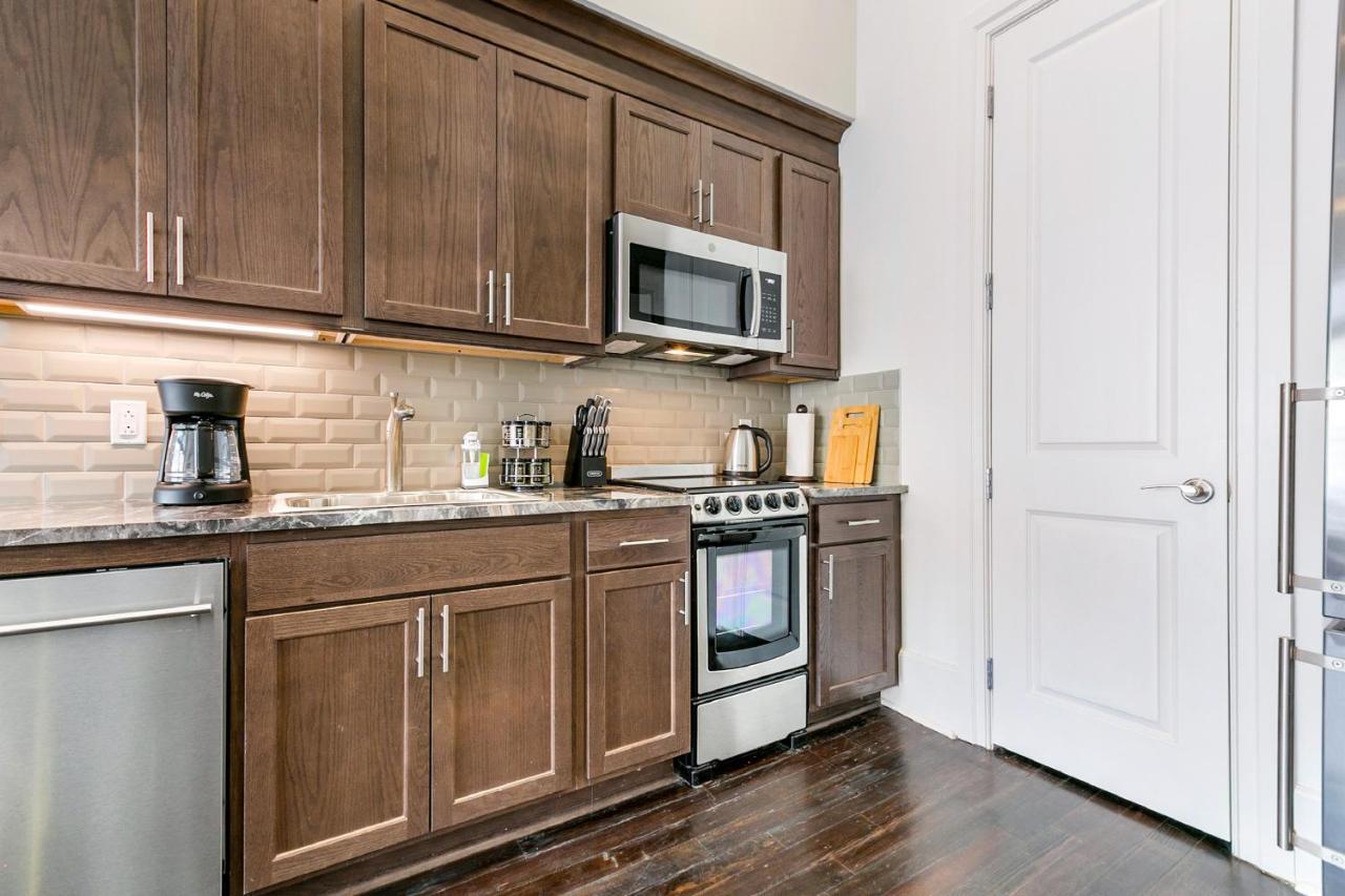 1 And 2 Bedroom Private Condos Steps Away From French Quarter Новий Орлеан Екстер'єр фото