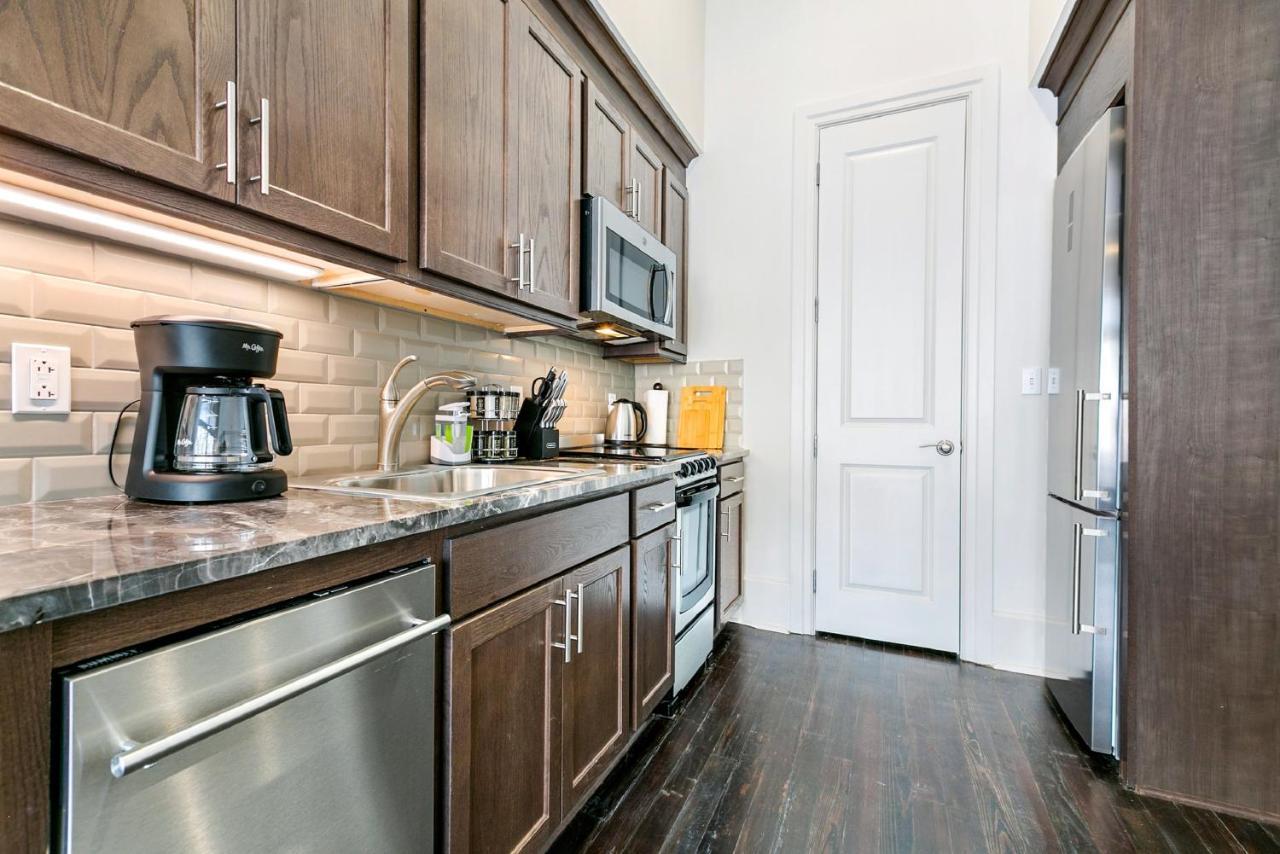 1 And 2 Bedroom Private Condos Steps Away From French Quarter Новий Орлеан Екстер'єр фото